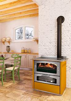 cucina a legna con forno 30 modelli di cucine a legna con forno integrato cucina a legna con forno 30 modelli di cucine a legna con forno integrato