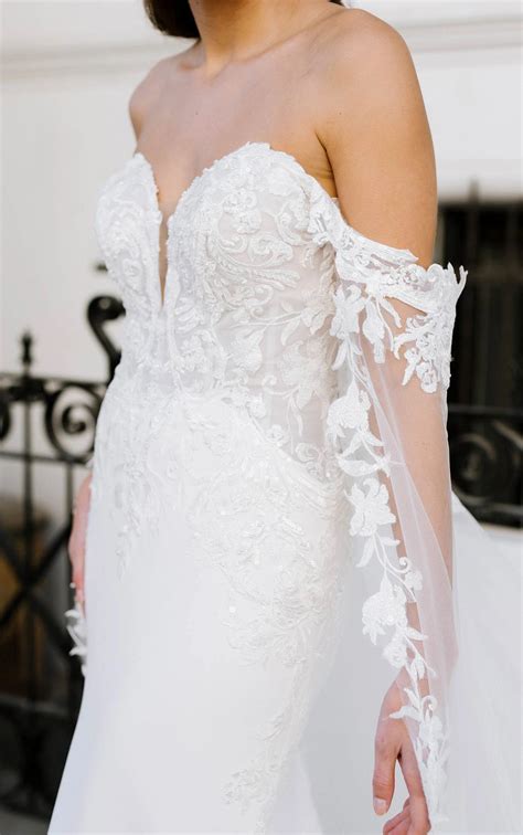 Simple Sheath Lace Wedding Dress with Detachable Train | Martina Liana Wedding Dresses