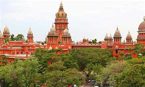 பணபலம் உள்ளவர்களுக்கு தான் அரசு அதிகாரிகள் வேலை செய்கிறார்கள் ...