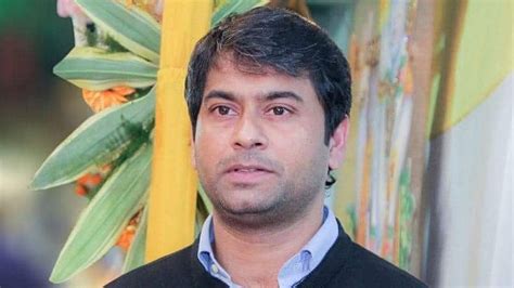 Former goalkeeper and BJP leader Kalyan Chaubey beats Bhaichung Bhutia ...