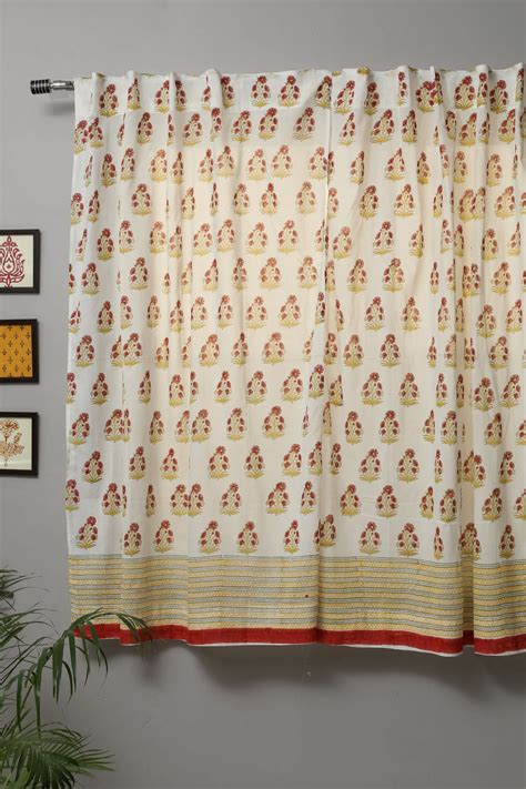 Blockprinted Cotton Curtain for home | SootiSyahi Red Daisy
