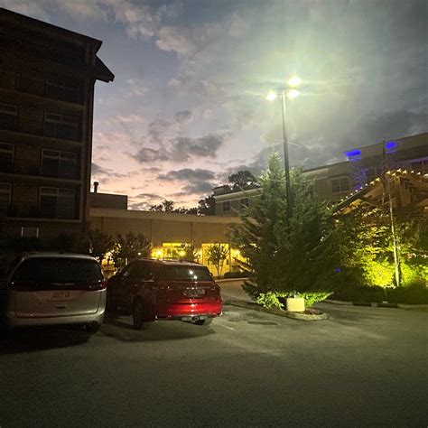 HOLIDAY INN CLUB VACATIONS SMOKY MOUNTAIN RESORT (Gatlinburg) - Hotel ...