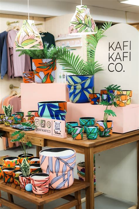 Be Focal Buy Local 的图像结果