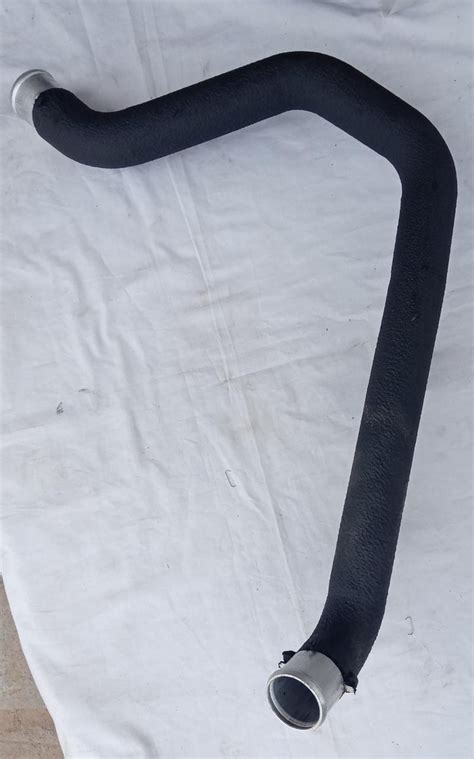 282512A700 Intercooler Pipe Venue – CarTrends