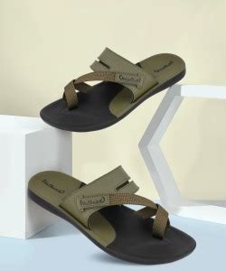 WALKAROO Men Sandals - Buy WALKAROO Men Sandals Online at Best Price ...