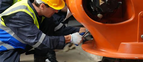 Excavator & Crane Equipment Dealer in India - Krishna Sales