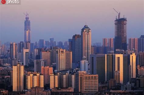 武汉为什么是英雄的城市？十米长卷绘写答案-国内频道-内蒙古新闻网
