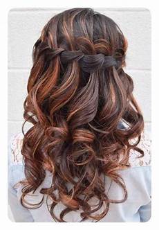 Pretty Graduation Hairstyles by 82 Graduation Hairstyles That You Can Rock This Year Pretty Graduation Hairstyles