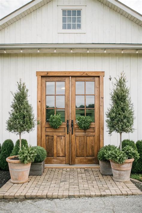 14+ Charming Farmhouse Double Front Door Ideas