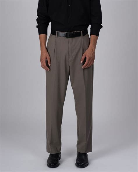 Easy Iron Relaxed Trousers In Beige – TAILORAEDGE