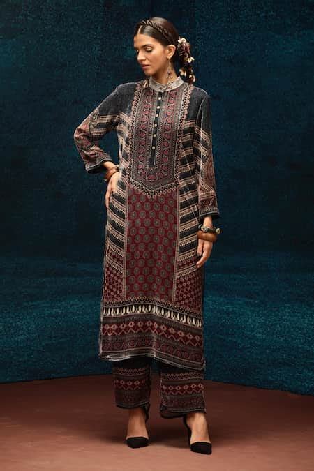 Rajdeep Ranawat - Buy Trending Kaftans, Kurta Sets This Season