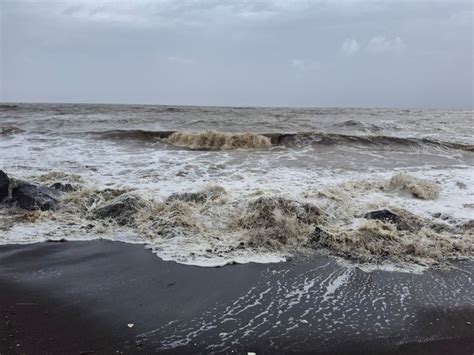 Valsad Danti Village Coastal Erosion Protection Wall Pending Work ...