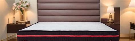 Essential Bed Accessories for Comfort | Comforto