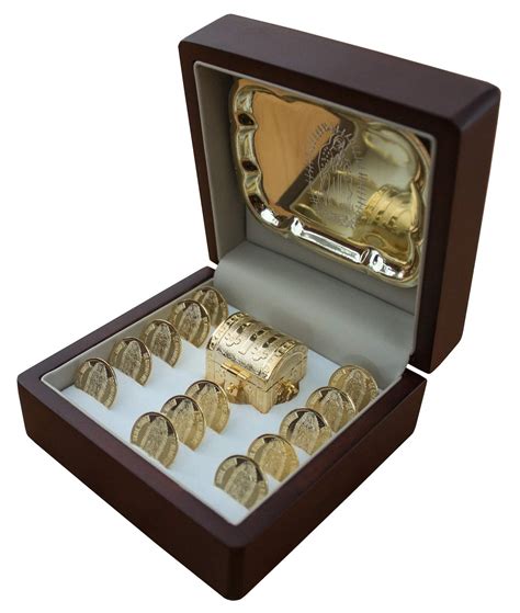 Buy Premium Arras de Boda catholic wedding coins with La Virgen on ...