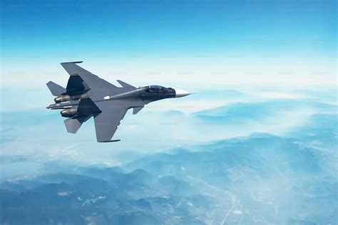 Top 10 Fastest Fighter Jets Worldwide in 2025 Ranked