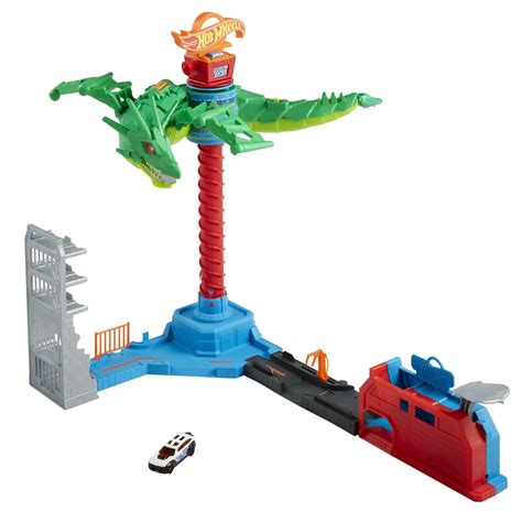 Buy Hot Wheels Air Attack Dragon Motorized Playset with Flying Nemesis ...