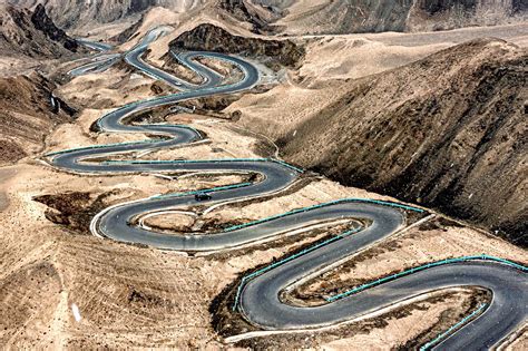https://news.cgtn.com/news/2024-02-11/Panlong-Ancient-Road-A-heavenly-highway-in-Kashgar-1r6FbRNRuqQ/img/26adb35da87c49cab669e511d6323e0c/26adb35da87c49cab669e511d6323e0c.jpeg