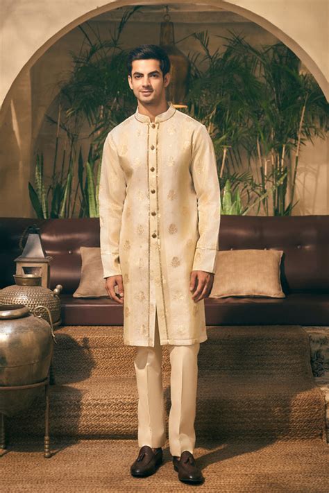 Dastkar – TAJIRISTUDIO