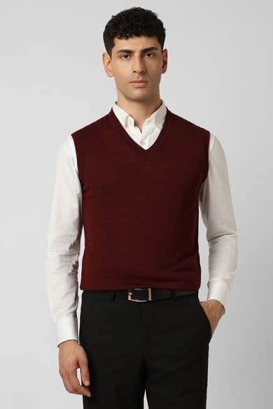 Buy Men Maroon Solid V Neck Sweater Online - 39707065 | Van Heusen
