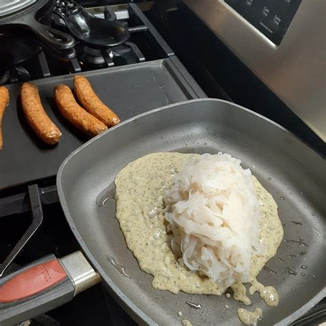 Low calorie noodles, chicken sausage, kale white cheddar pesto, and ...