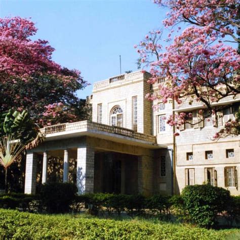 Top 10 Universities in India: Rankings, Courses, and More