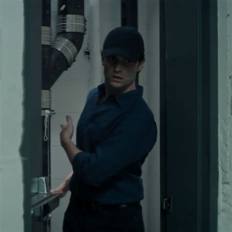 Pin em Joe Goldberg / Penn