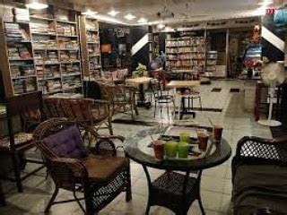 Waari Book cafe in Pune