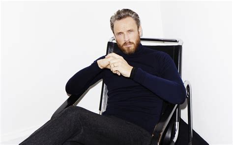 Miller Alasdhair James Willis: Beyond the Shadow of Stella McCartney ...