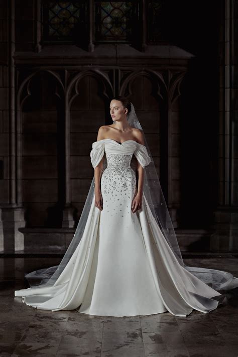 Zuhair murad black wedding dress | Beachweddingtips.com