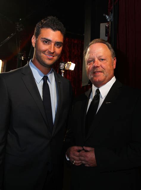 A Year In Sports 2010: Mike Vick, Drew Brees, LeBron James Highlight 2010