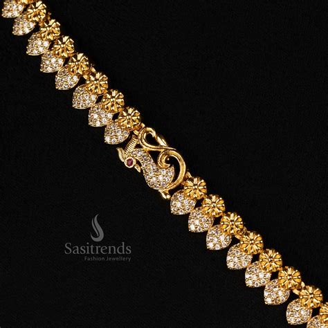 Premium Peacock and Floral Temple Jewellery Set Pearls - Sasitrends