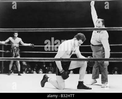 Boxing Match Referee 的图像结果