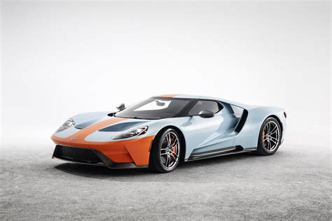 2019 Ford GT Heritage Edition brings back iconic Gulf Oil livery - Motoring Research