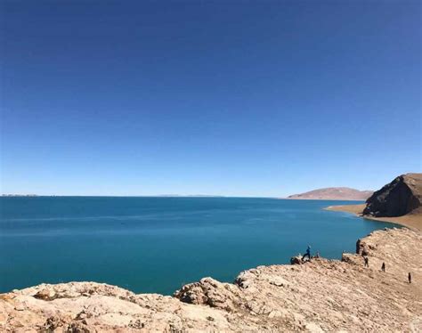 为什么青藏高原上的湖泊，大多都是咸水湖？咸水湖形成的条件是啥_盐分_湖水_海拔