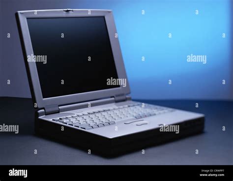 Old Laptop Computer 的图像结果
