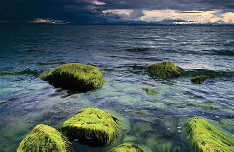 Lake Titicaca | Description, Elevation, Map, & Facts | Britannica