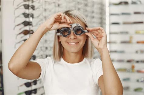 Protecting Your Eyes from UV Damage: Tips and Best Practices ...