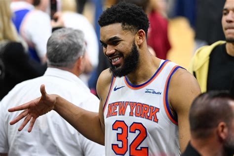 New York Knicks vs San Antonio Spurs picks, predictions for Game 1