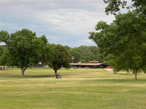 Two Rivers Golf Club - South Dakota Golf Association