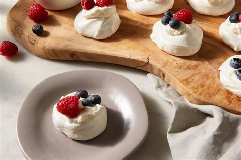 Individual Mini Pavlovas | Official LA LECHERA®