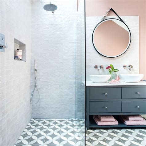 How to tile a bathroom floor - expert tips on getting…