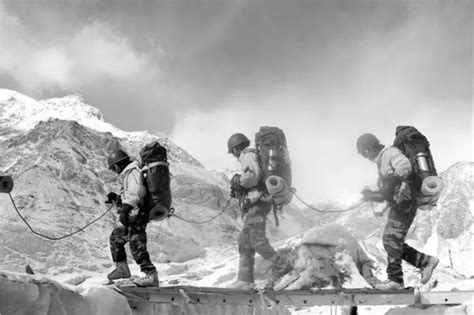 4 Indian Soldiers Killed By Avalanche In Siachen Glacier, The Highest ...