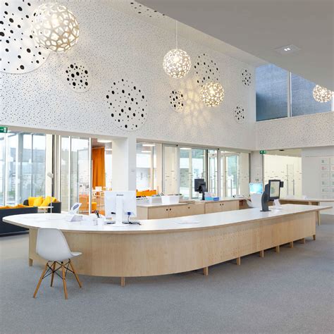 Library Front Desk 的图像结果