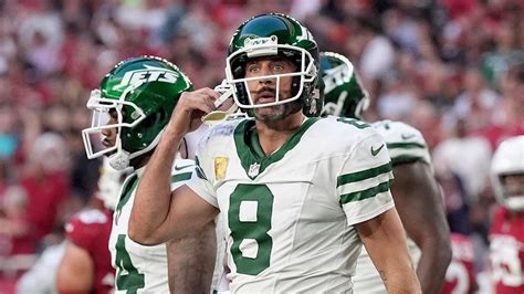 Jets' Aaron Rodgers 'completely sucked the air out of the building,' ex ...