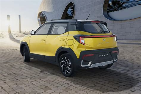 Mahindra XUV 3XO: Variants & Price in Imphal - MyNextCar.in