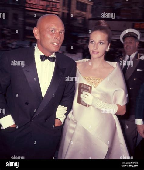 YUL BRYNNER American film actor with his second wife Doris Kleiner ...