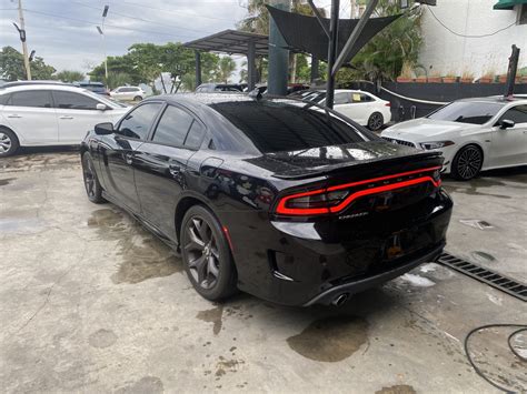 Dodge Charger RT 2018 - Solo Conocedores