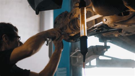 How to Use Maintenance Software 的图像结果