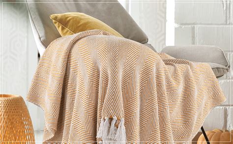 Sashaa World Striped Chevron Throw Blanket | Throw for Sofa, Bedroom ...