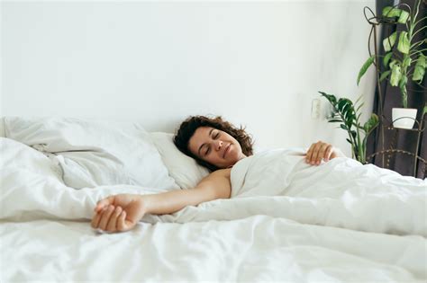 Oversleeping: Bad For Your Health? 5 Tips & Tricks for Healthy Sleep – Mellanni